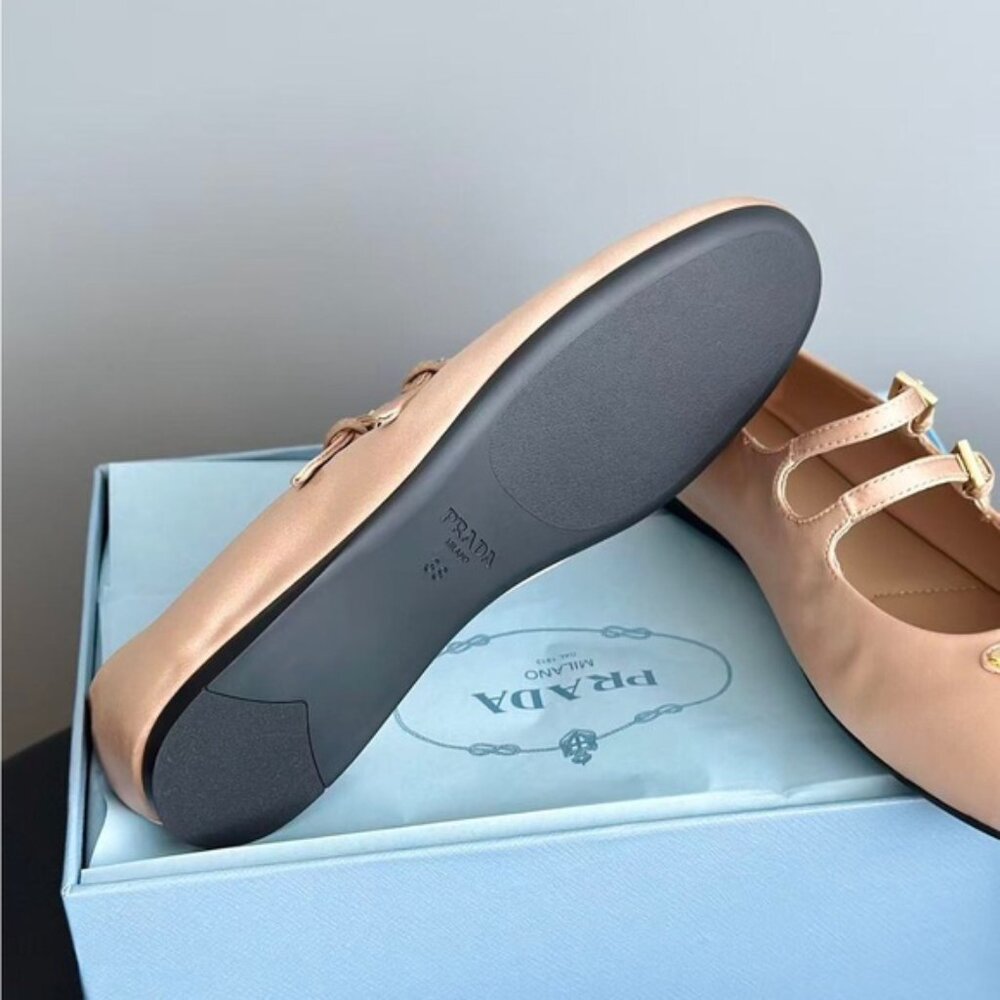 Prada Women's Pink Ballet Flats - Picture 4 of 4